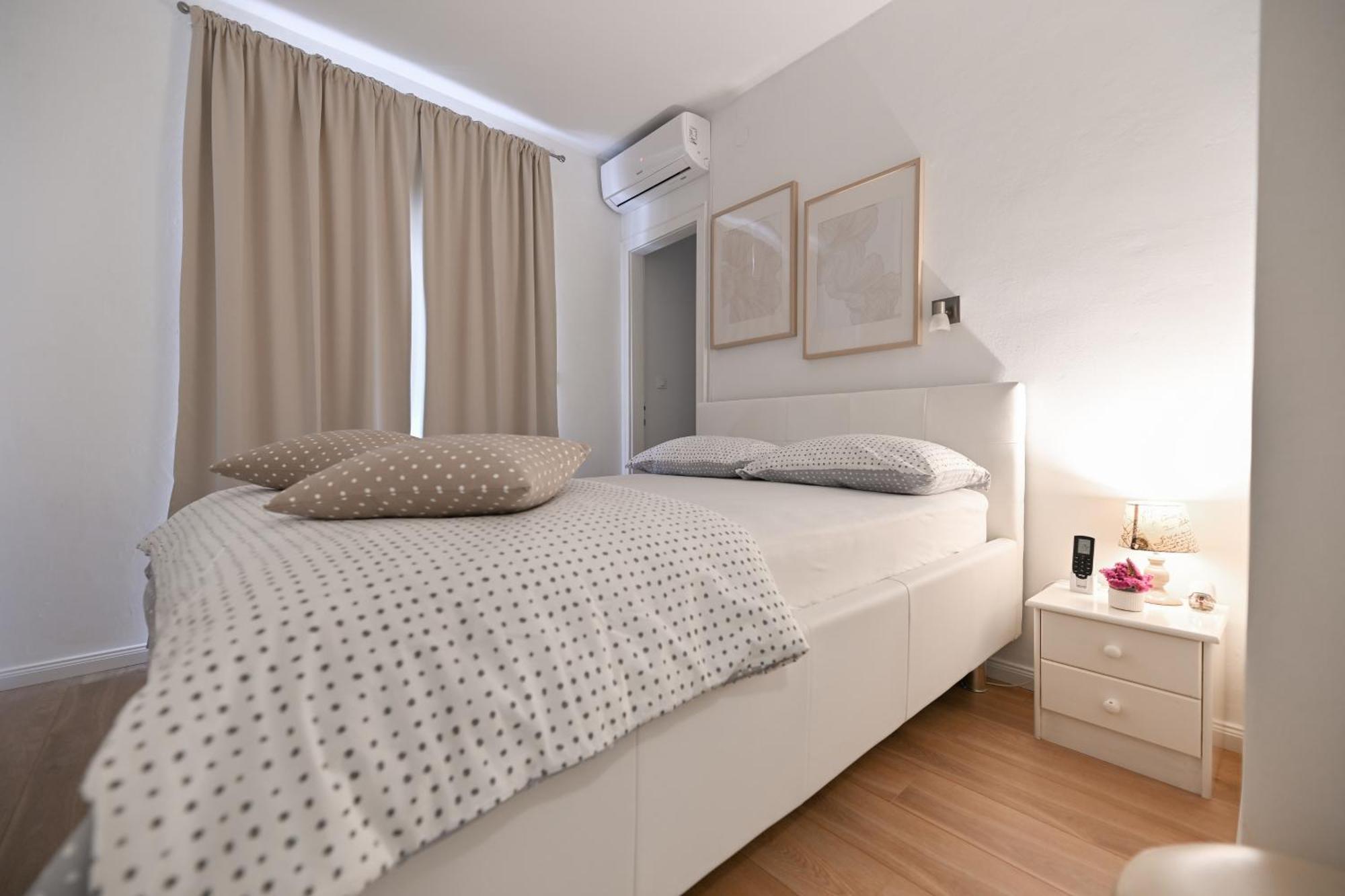 Near Zadar City Center Apartment With Free Parking And Air Condition In Each Room Ngoại thất bức ảnh