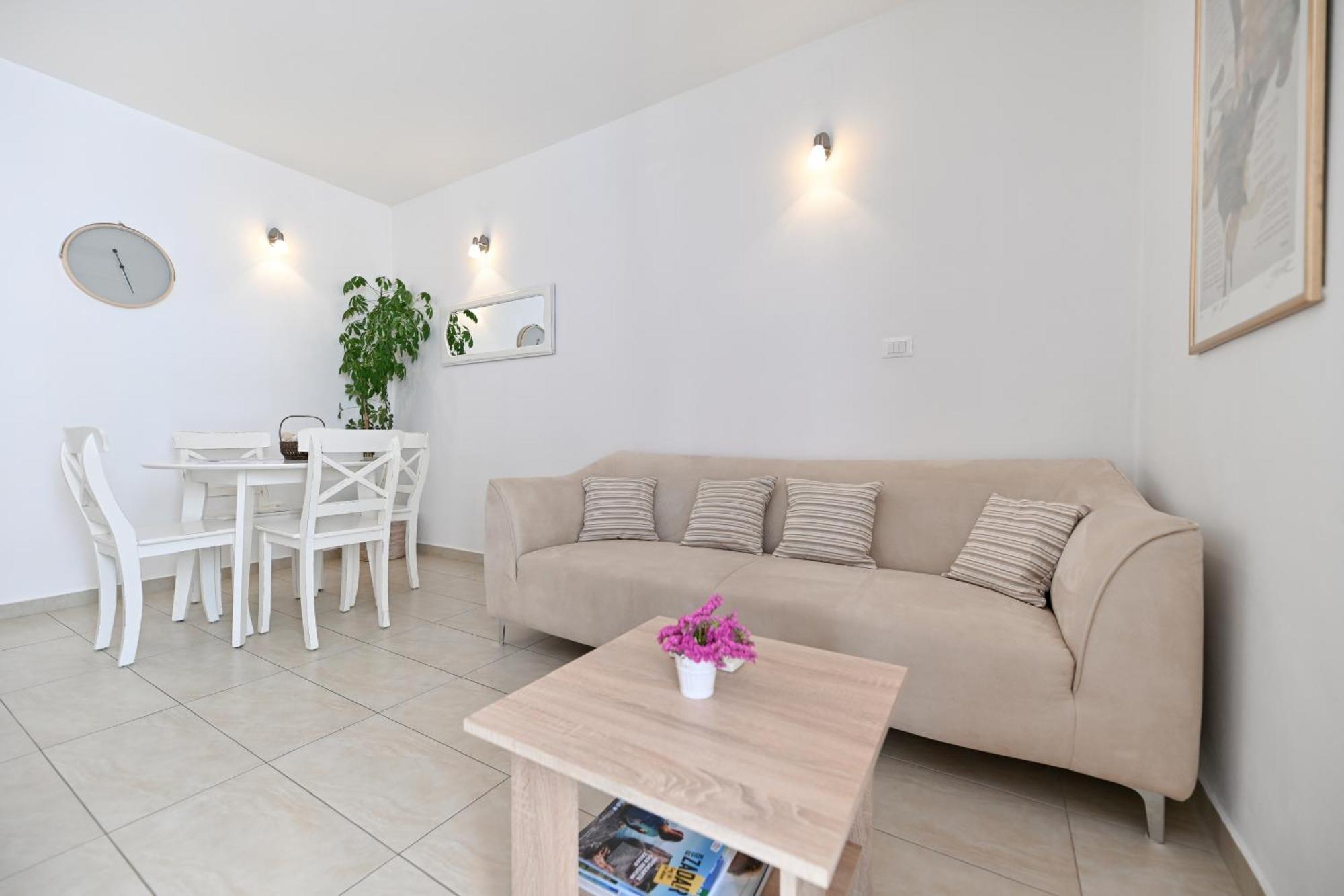 Near Zadar City Center Apartment With Free Parking And Air Condition In Each Room Ngoại thất bức ảnh