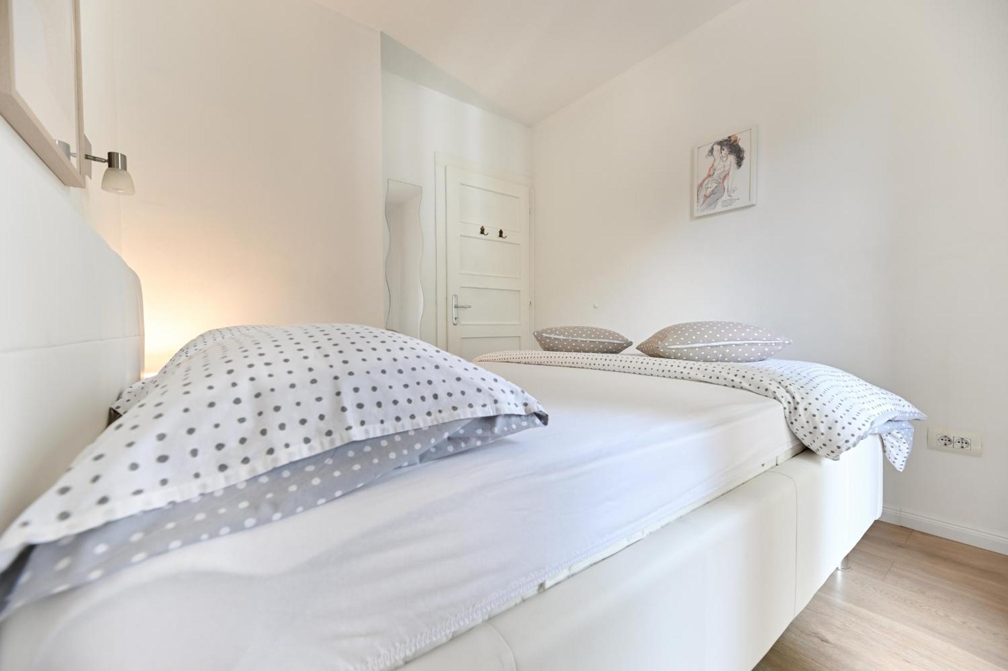 Near Zadar City Center Apartment With Free Parking And Air Condition In Each Room Ngoại thất bức ảnh